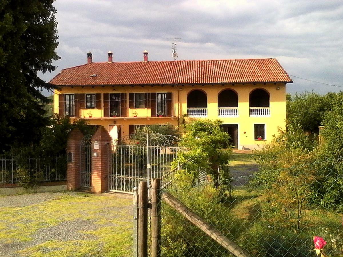 La Casa Dei Masue' ξενώνας Άλμπα Εξωτερικό φωτογραφία